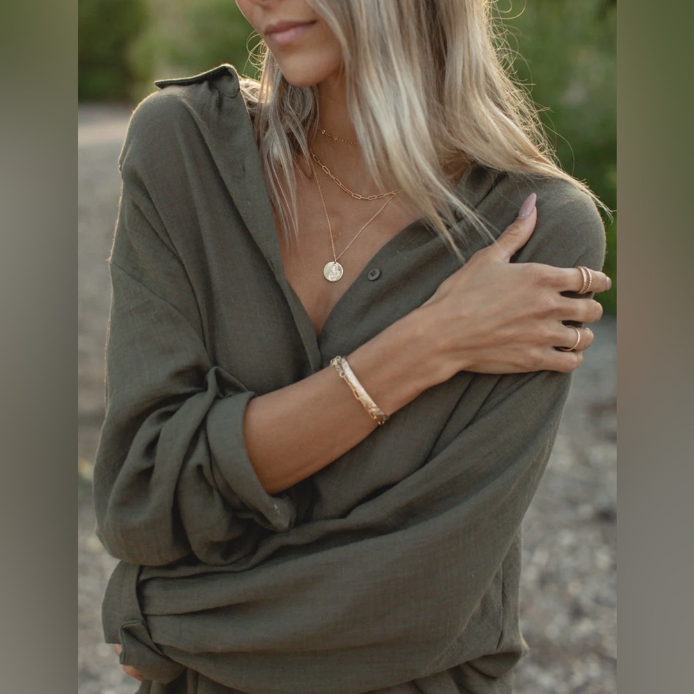 Solai Poolside Oversized Button Top Espresso